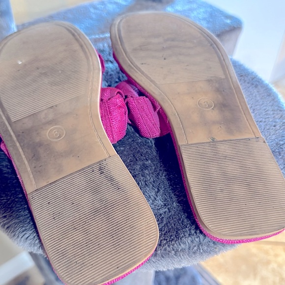 Universal Thread Memory Foam cushioned Pink Fuchsia Sandals Size 8 in EUC - Picture 3 of 4